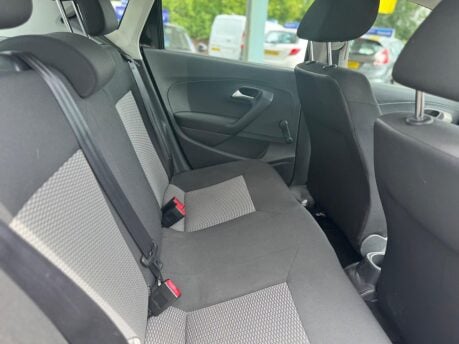 Volkswagen Polo S 6