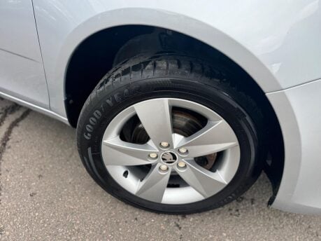 Skoda Fabia SE TSI 14
