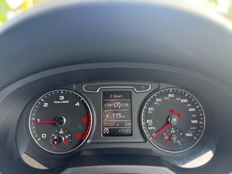 Audi Q3 TDI S LINE 19