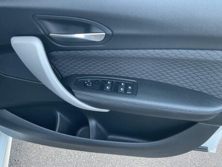 BMW 1 Series 118I M SPORT 22
