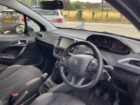 Peugeot 208 ACTIVE HDI 7