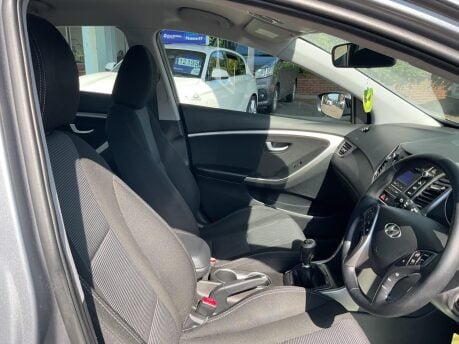 Hyundai i30 ACTIVE 17