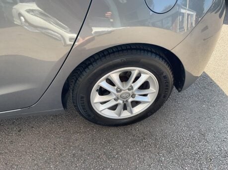 Hyundai i30 ACTIVE 24