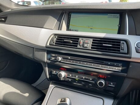 BMW 5 Series 520D M SPORT 28