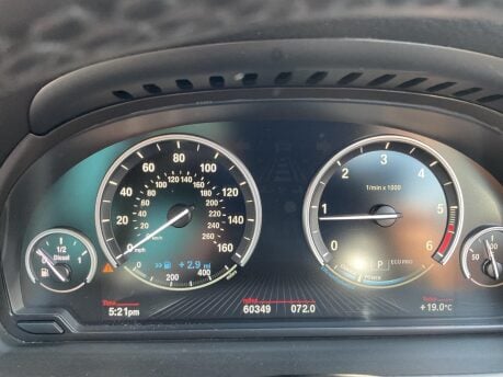 BMW 5 Series 520D M SPORT 31