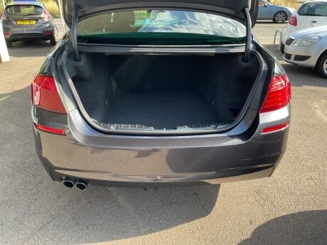 BMW 5 Series 520D M SPORT 34