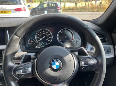 BMW 5 Series 520D M SPORT 35