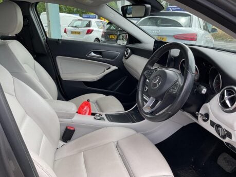 Mercedes-Benz A Class A 180 D SPORT EXECUTIVE 9