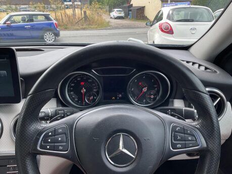Mercedes-Benz A Class A 180 D SPORT EXECUTIVE 13