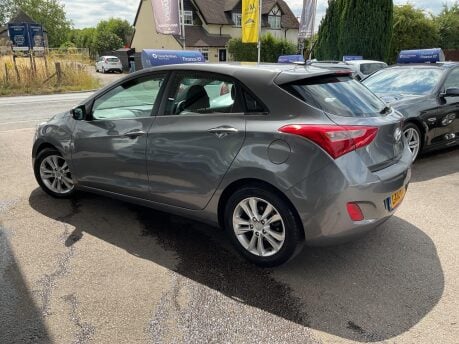 Hyundai i30 STYLE NAV BLUE DRIVE CRDI 10