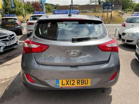 Hyundai i30 STYLE NAV BLUE DRIVE CRDI 12