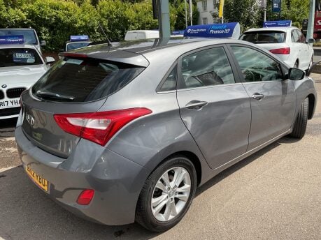 Hyundai i30 STYLE NAV BLUE DRIVE CRDI 13