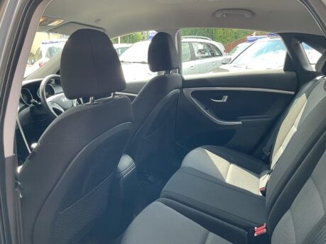 Hyundai i30 STYLE NAV BLUE DRIVE CRDI 19