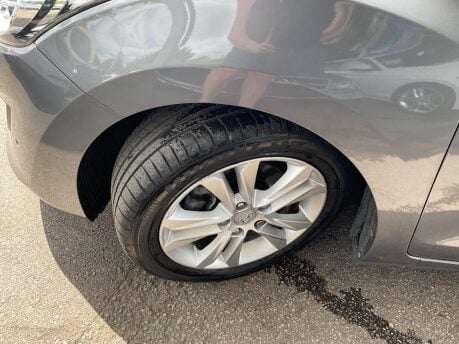 Hyundai i30 STYLE NAV BLUE DRIVE CRDI 25