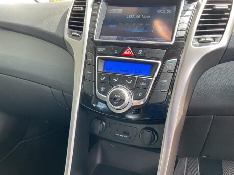 Hyundai i30 STYLE NAV BLUE DRIVE CRDI 28