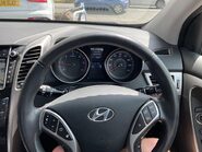 Hyundai i30 1.6 CRDi Blue Drive Style Nav Euro 5 (s/s) 5dr 33