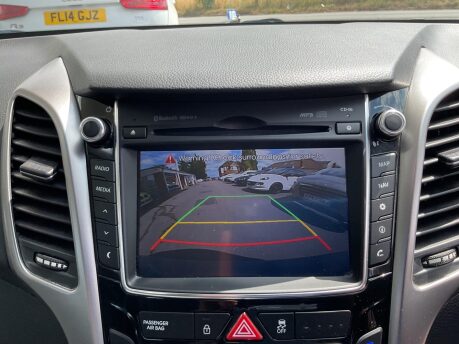 Hyundai i30 1.6 CRDi Blue Drive Style Nav Euro 5 (s/s) 5dr 26