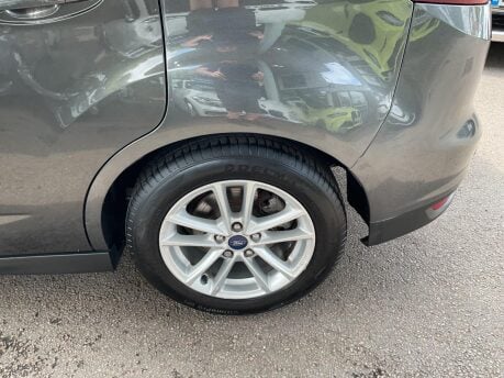 Ford C-Max ZETEC 24