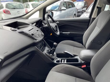 Ford C-Max ZETEC 32