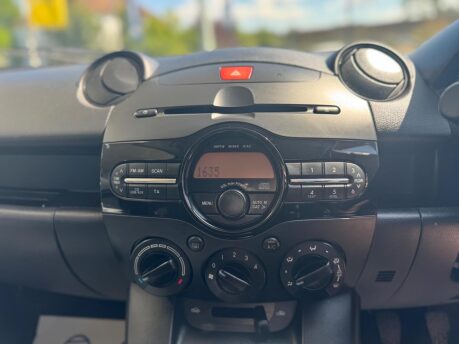 Mazda 2 1.3 Tamura Euro 5 5dr 23