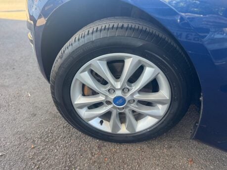 Ford Mondeo ZETEC 17