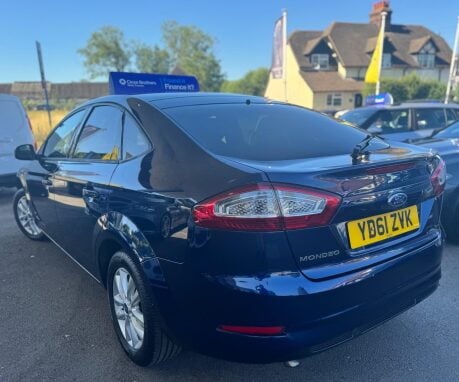 Ford Mondeo ZETEC 5