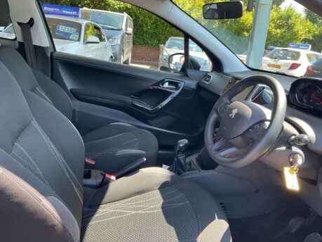 Peugeot 208 ACTIVE HDI 25