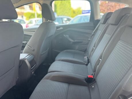 Ford C-Max 1.5 TDCi Zetec Euro 6 (s/s) 5dr 31