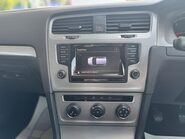 Volkswagen Golf 1.6 TDI BlueMotion Tech SE Euro 5 (s/s) 5dr 24