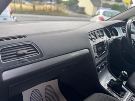 Volkswagen Golf 1.6 TDI BlueMotion Tech SE Euro 5 (s/s) 5dr 33