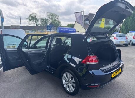 Volkswagen Golf 1.6 TDI BlueMotion Tech SE Euro 5 (s/s) 5dr 35