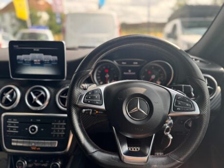 Mercedes-Benz A Class 1.5 A180d AMG Line (Premium) 7G-DCT Euro 6 (s/s) 5dr 24
