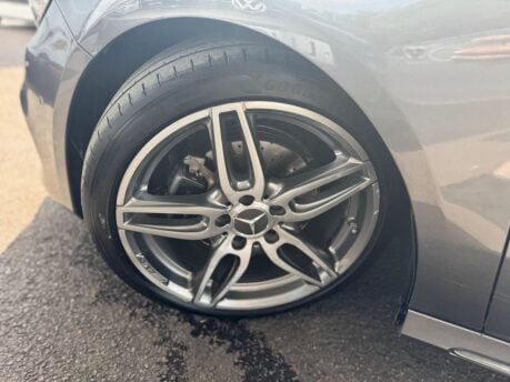 Mercedes-Benz A Class 1.5 A180d AMG Line (Premium) 7G-DCT Euro 6 (s/s) 5dr 14