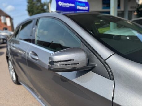 Mercedes-Benz A Class 1.5 A180d AMG Line (Premium) 7G-DCT Euro 6 (s/s) 5dr 13