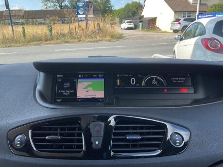 Renault Grand Scenic 1.5 dCi Dynamique Nav Euro 6 (s/s) 5dr 11