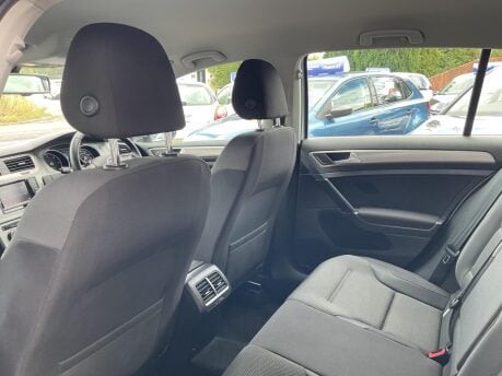 Volkswagen Golf 2.0 TDI BlueMotion Tech Match Euro 5 (s/s) 5dr 20