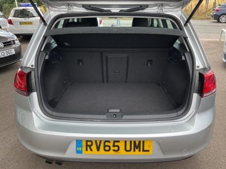 Volkswagen Golf 2.0 TDI BlueMotion Tech Match Euro 5 (s/s) 5dr 28