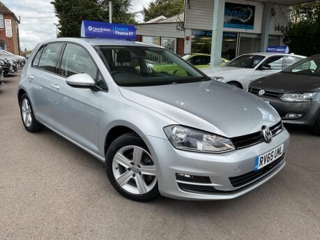 Volkswagen Golf 2.0 TDI BlueMotion Tech Match Euro 5 (s/s) 5dr 7