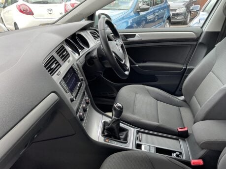 Volkswagen Golf 2.0 TDI BlueMotion Tech Match Euro 5 (s/s) 5dr 15