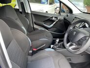 Peugeot 208 1.2 VTi Allure Euro 5 5dr 19