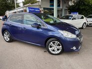 Peugeot 208 1.2 VTi Allure Euro 5 5dr 7