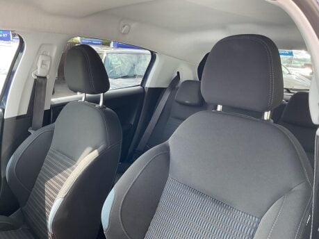 Peugeot 208 1.2 VTi Allure Euro 5 5dr 20