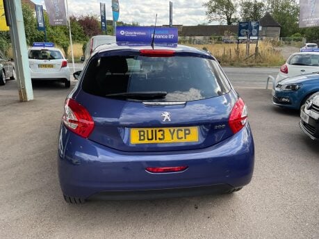 Peugeot 208 1.2 VTi Allure Euro 5 5dr 13