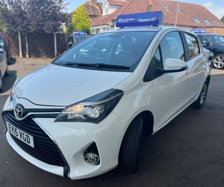 Toyota Yaris 1.0 VVT-i Icon Euro 6 5dr 3