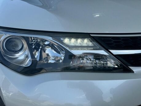 Toyota Rav4 2.2 D-CAT Icon Auto 4WD Euro 5 5dr 11