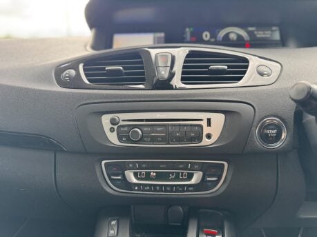 Renault Scenic 1.5 dCi Dynamique Nav Euro 6 (s/s) 5dr 11