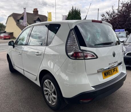 Renault Scenic 1.5 dCi Dynamique Nav Euro 6 (s/s) 5dr 2