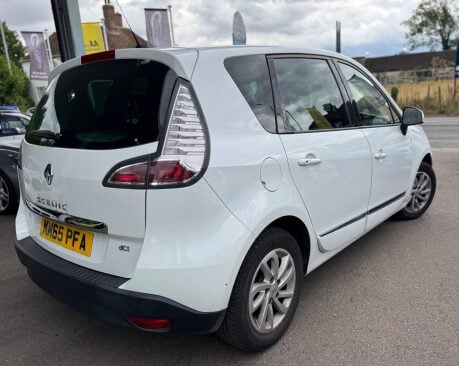 Renault Scenic 1.5 dCi Dynamique Nav Euro 6 (s/s) 5dr 4