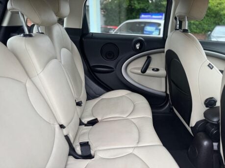 Mini Countryman 2.0 Cooper D Auto Euro 5 5dr 28