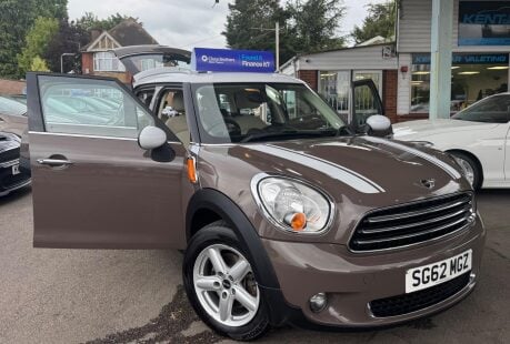 Mini Countryman 2.0 Cooper D Auto Euro 5 5dr 35